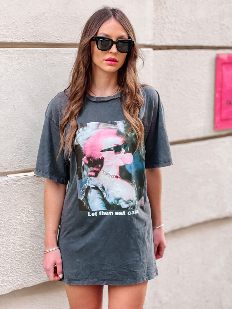 Let Them Eat Cake Print T-shirt - Image 2