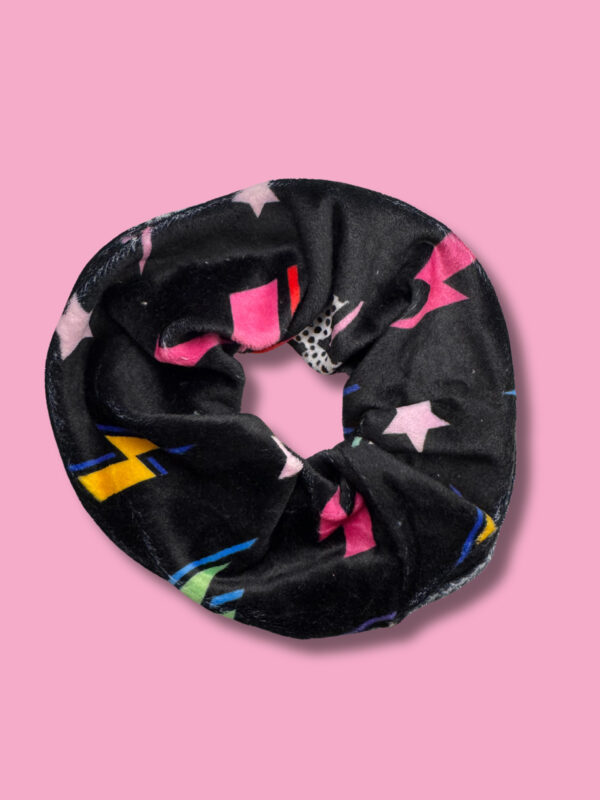 Scrunchie Daisy Black Lightning Bolt Print
