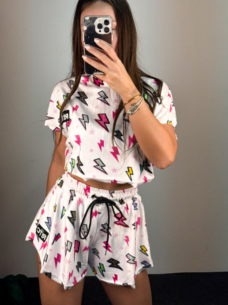 Βελουτέ Σετ Shorts Greta White Lightning Bolt Print - Image 4