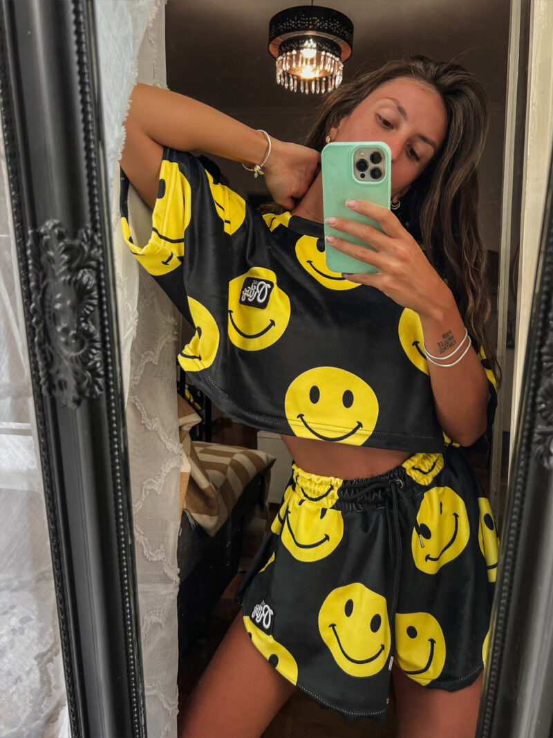 Βελουτέ Σετ Shorts Greta Smilies Print - Image 3