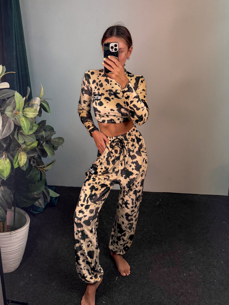 Βελουτέ Σετ Nina Beige Cow Print - Image 5