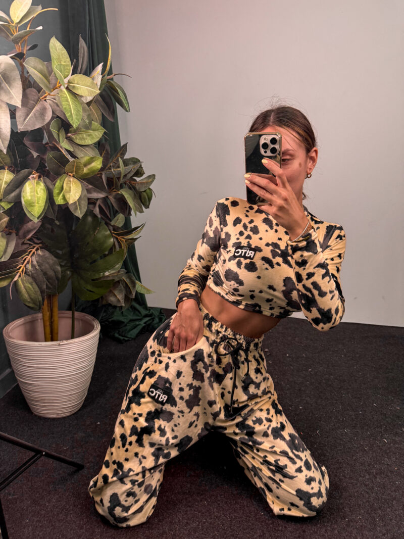 Βελουτέ Σετ Nina Beige Cow Print - Image 2