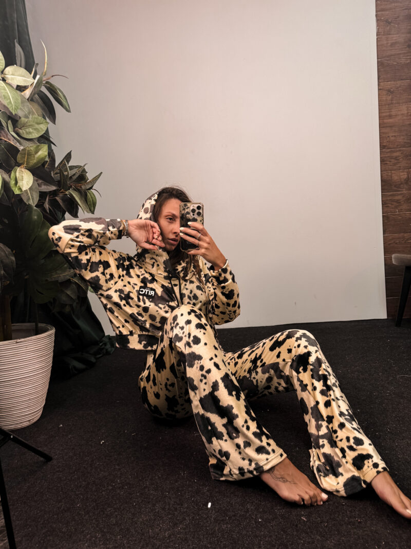 Βελουτέ Σετ Anima Beige Cow Print - Image 4
