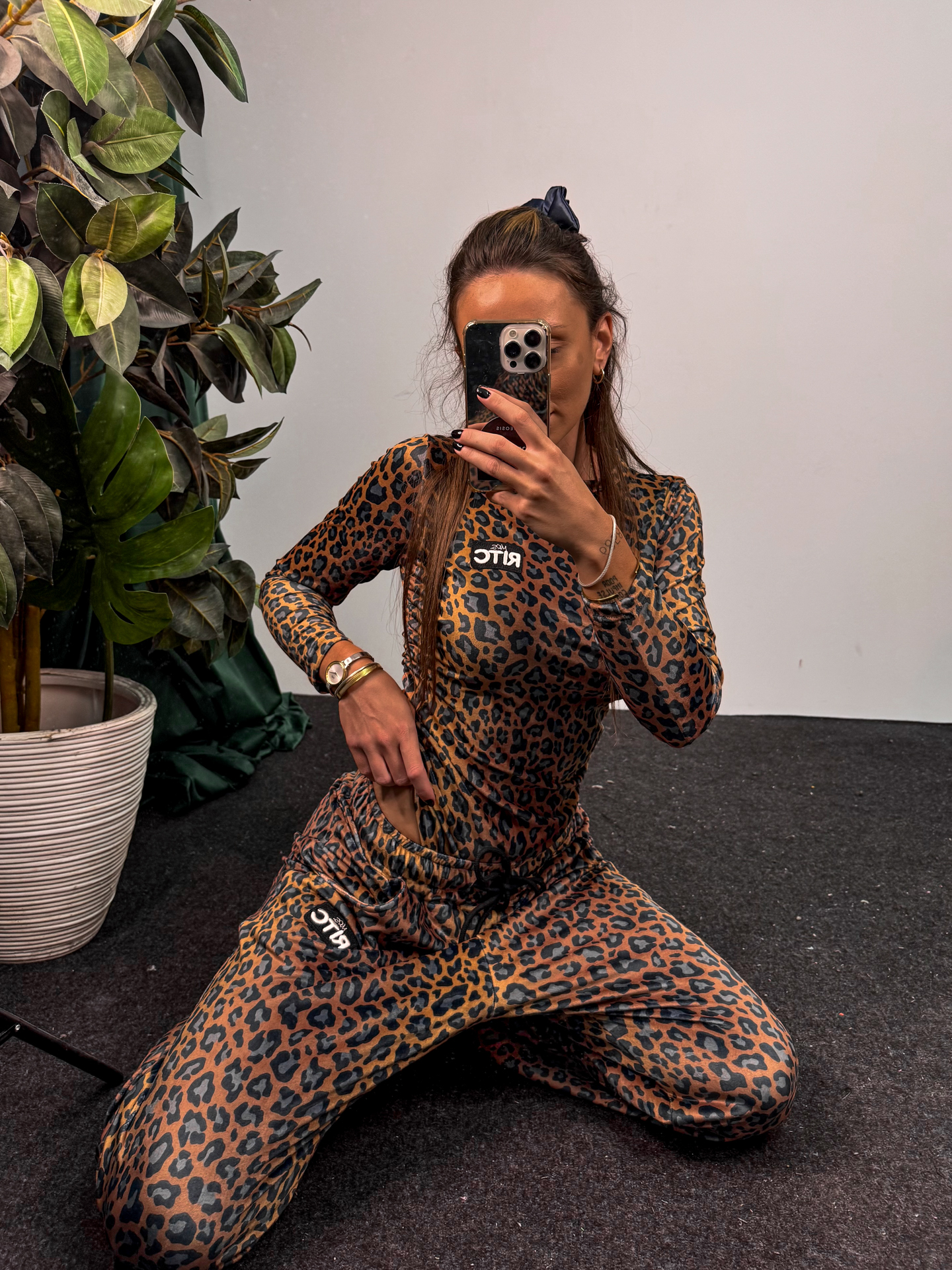 Βελουτέ Σετ Nina Golden Brown Leopard Print - Image 11
