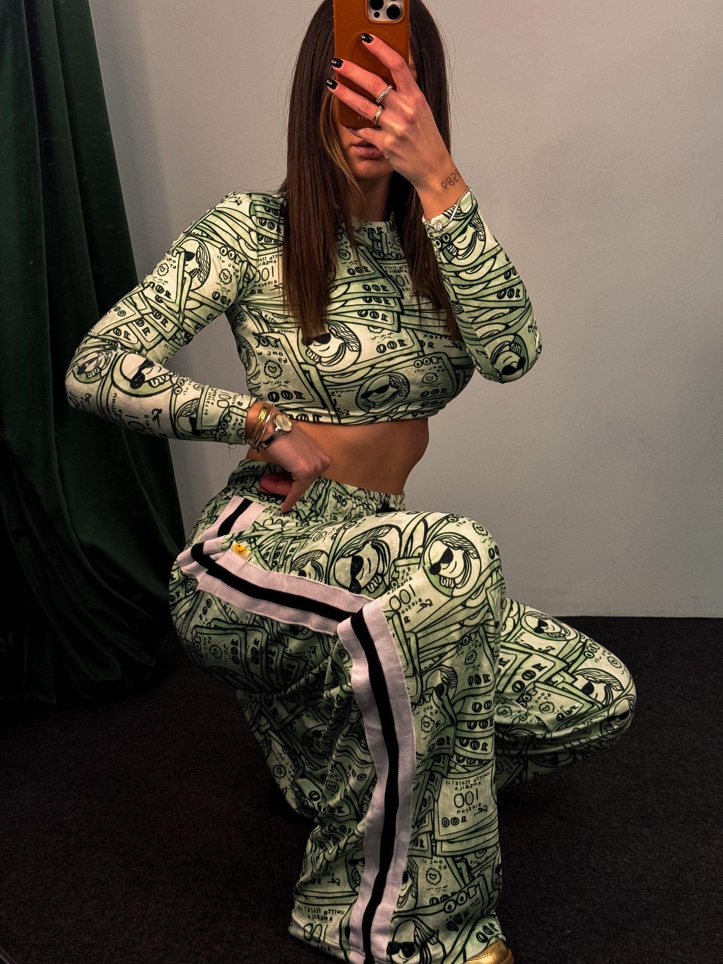 Fashion Limousine | Velvet Crop Set Sophia Million Dollar Baby Print - Image 3