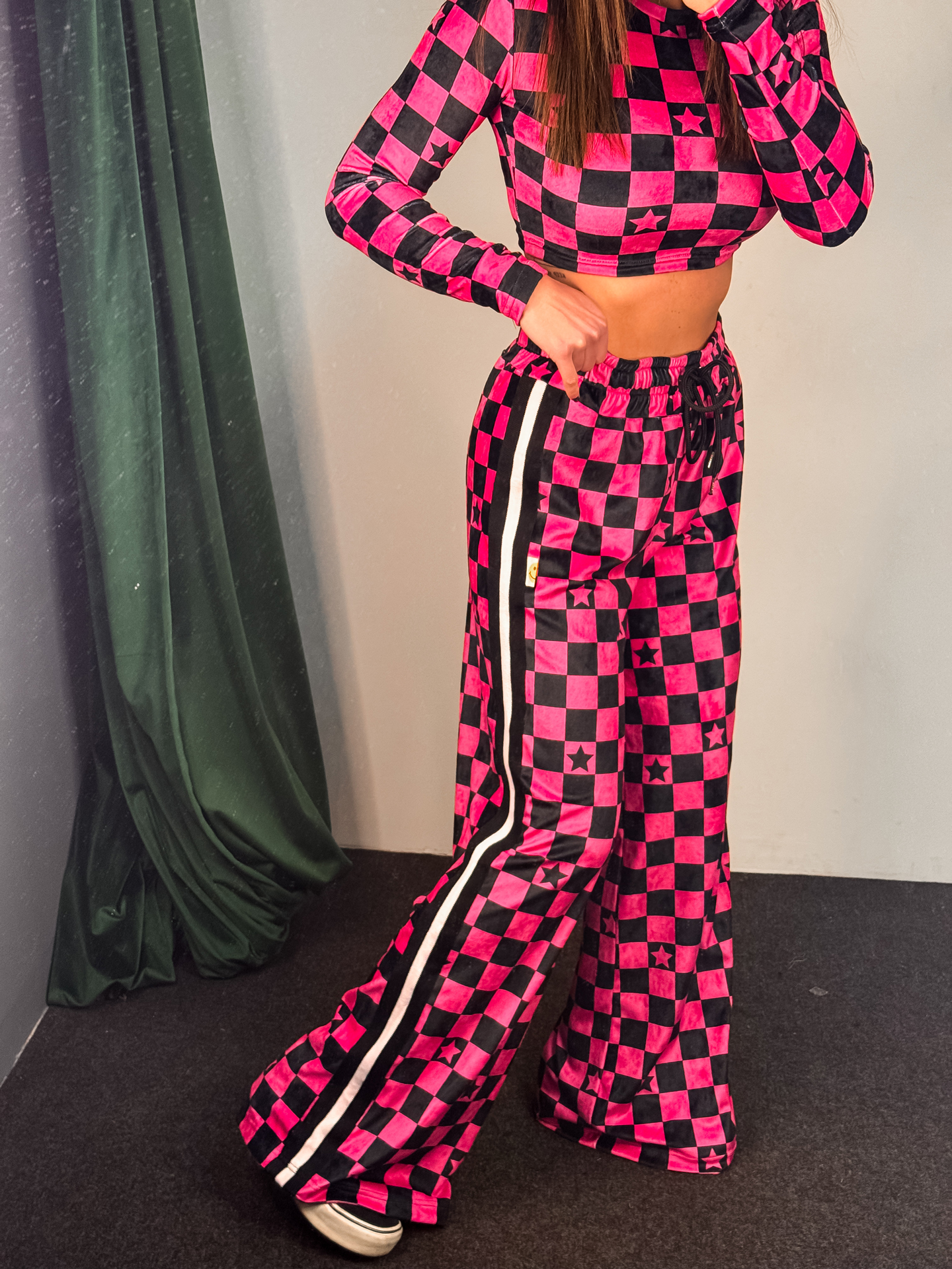 Fashion Limousine | Velvet Crop Set Sophia Hot Pink and Black Checkerboard Star Print - Image 3