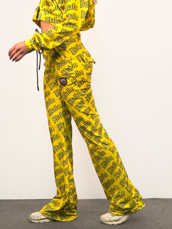 Βελουτέ Παντελόνι Vivian Yellow Babe Print