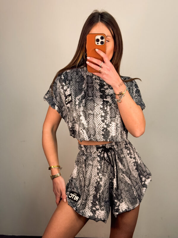 Βελουτέ Σετ Shorts Greta White Snake Skin Print