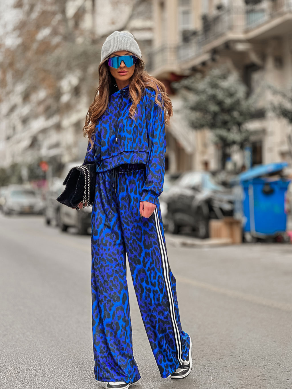 Fashion Limousine | Blue Leopard Print Velvet Set Angie - Image 2