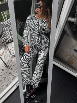 Ολόσωμη Βελουτέ Φόρμα Renata Zebra Print