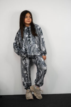 Kids Velvet Set Taylor White Snake Skin Print