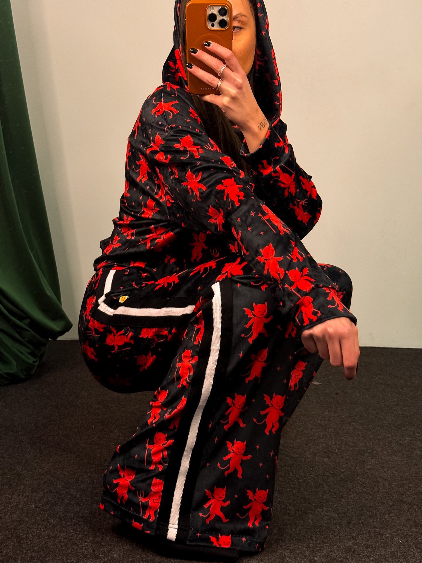 Fashion Limousine | Velvet Hoodie Set Amelia Black - Red Devil Print - Image 3