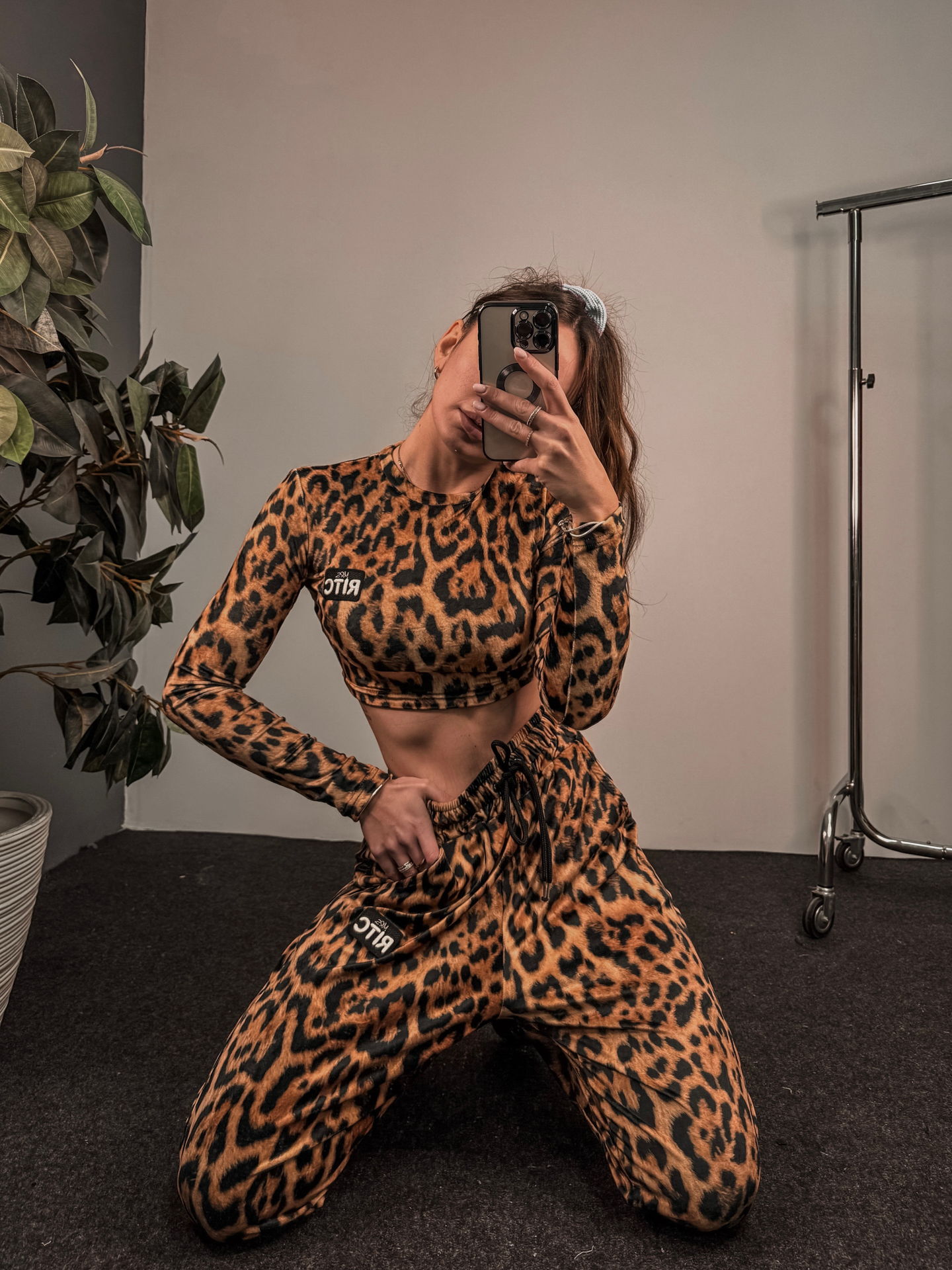Βελουτέ Σετ Nina Leopard Print - Image 4