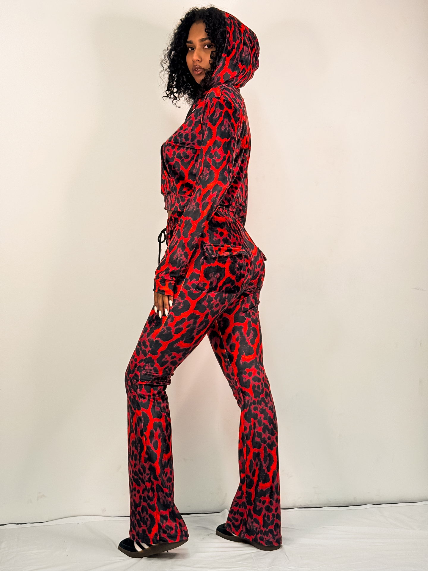 Velvet Set Vivian Red Leopard Print - Image 8