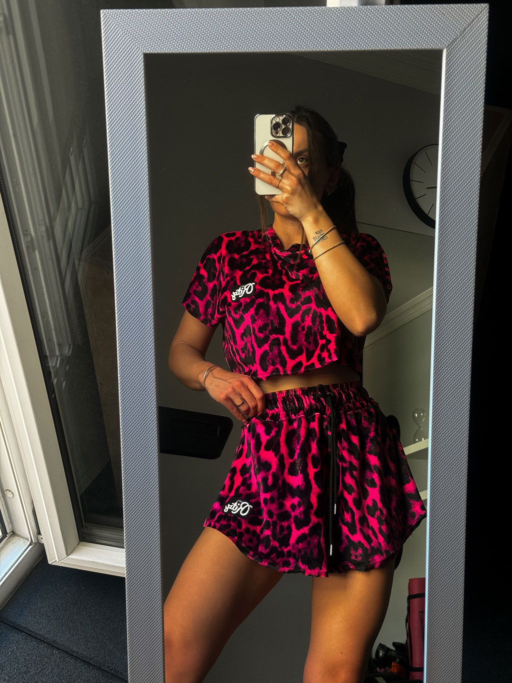 Βελουτέ Σετ Shorts Greta Magenta Leopard Print