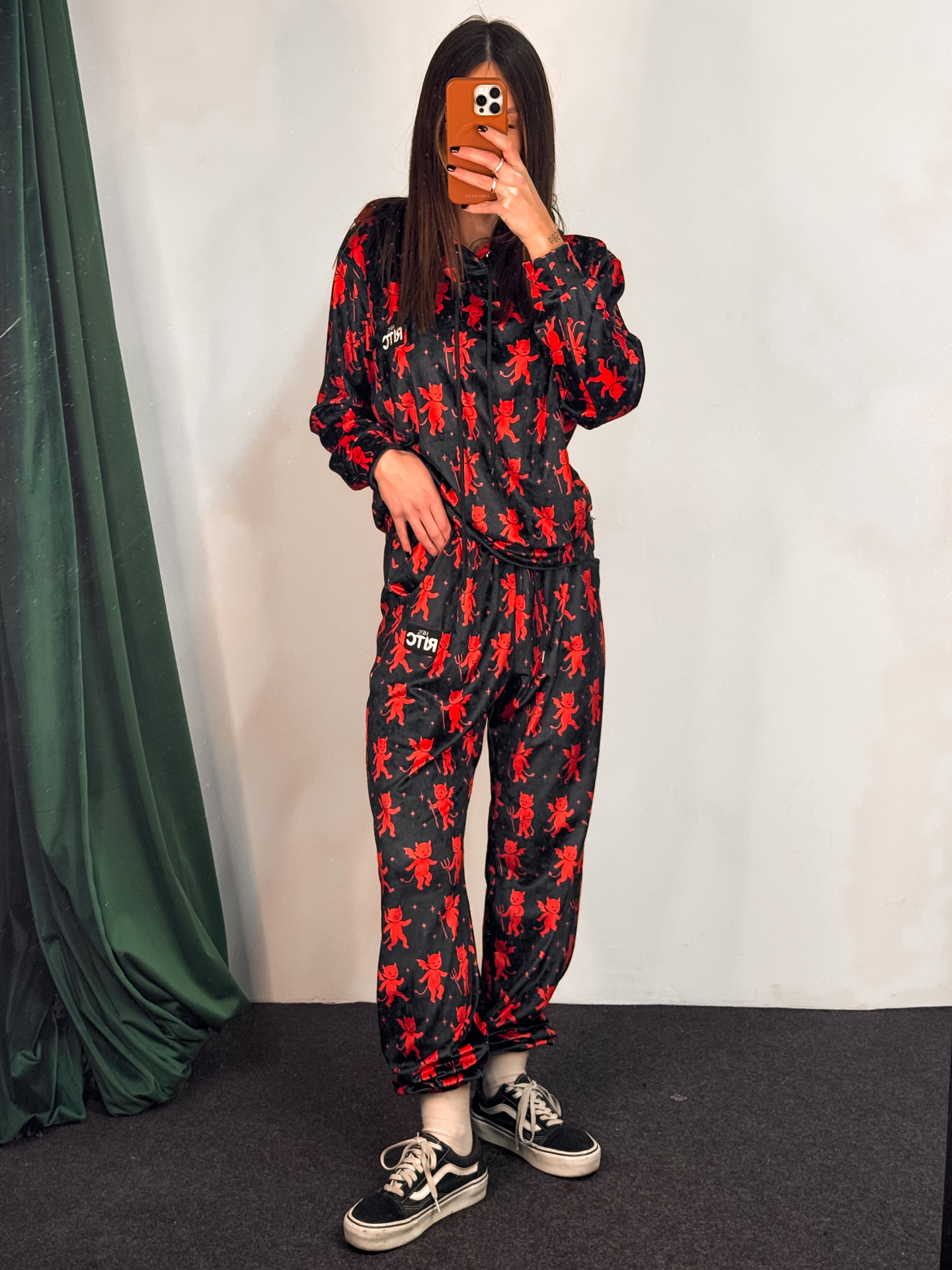 Βελουτέ Hoodie Set Trinity Black - Red Devil Print - Image 2