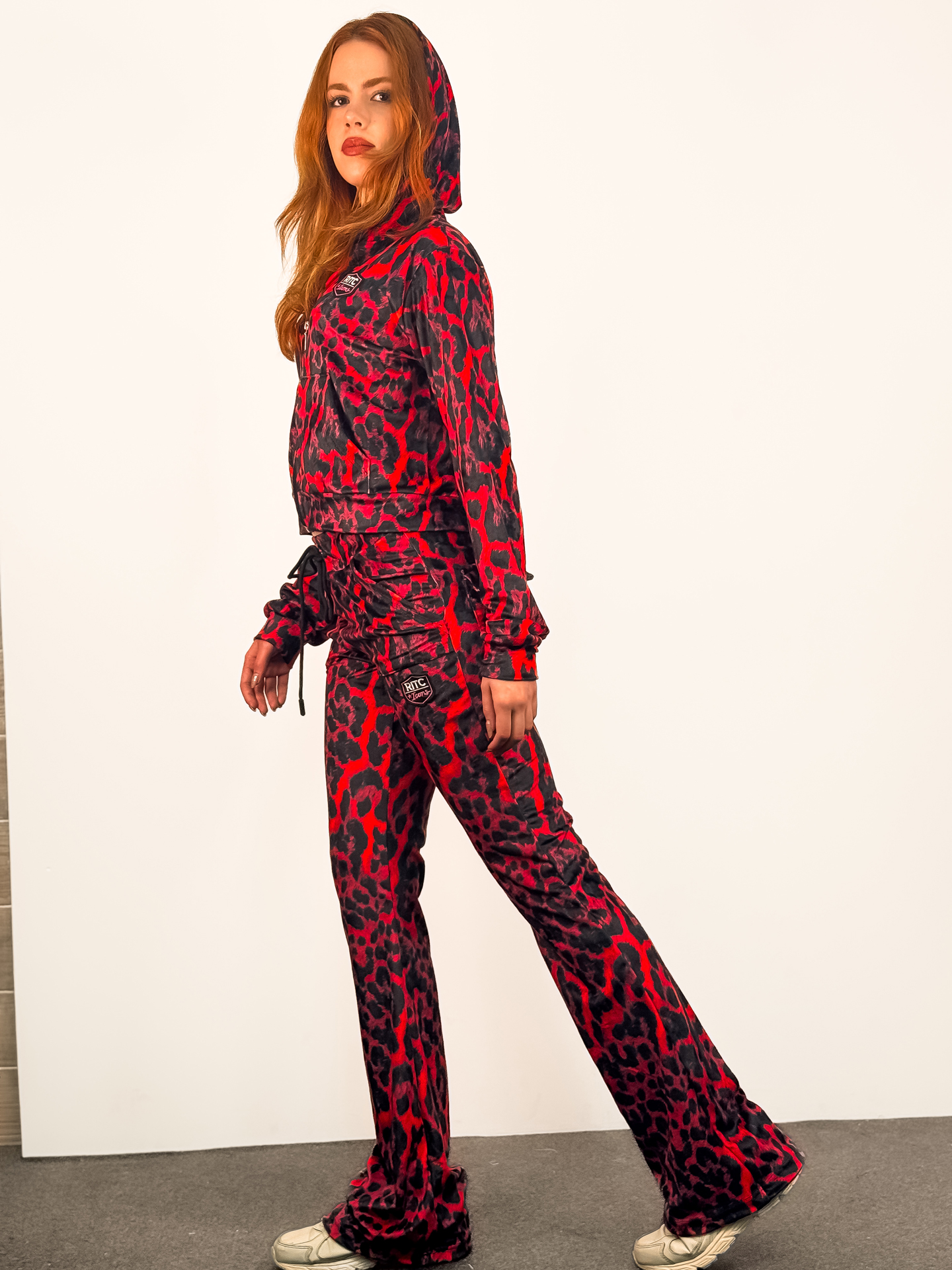 Velvet Set Vivian Red Leopard Print - Image 5