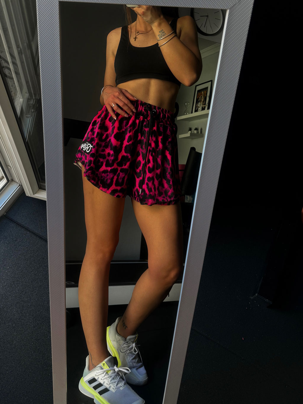 Velvet Shorts Melody Magenta Leopard Print - Image 2