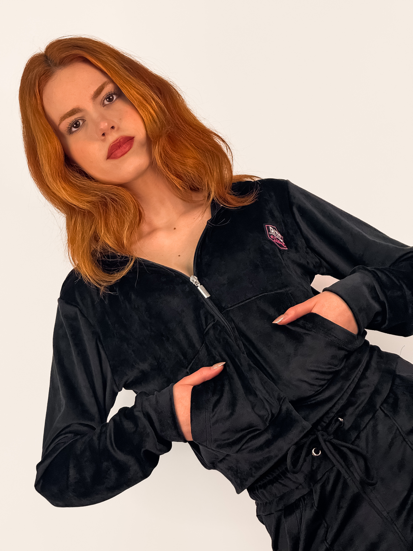 Velvet Hoodie Vivian Black