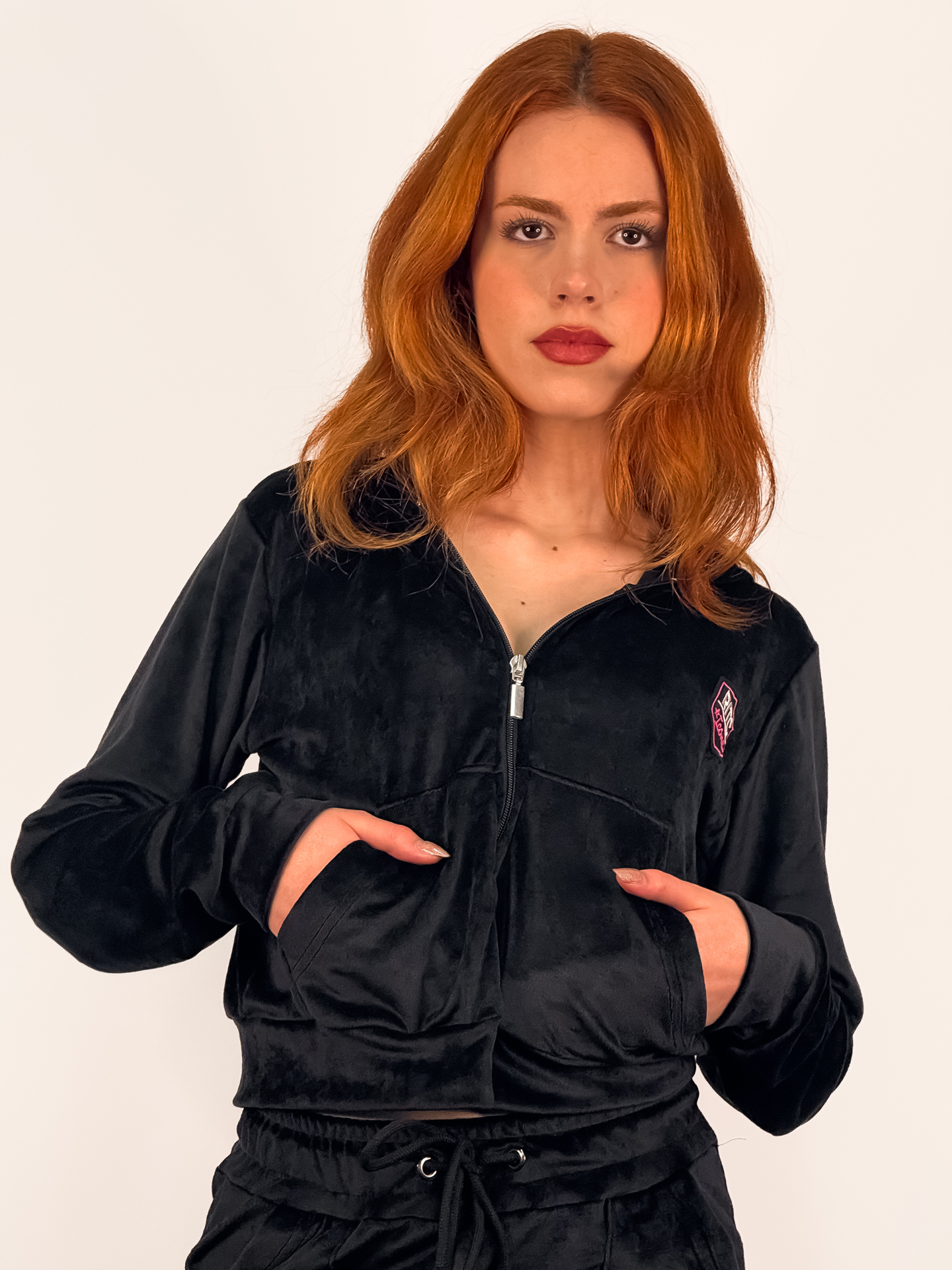 Velvet Hoodie Vivian Black - Image 4