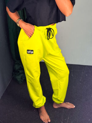 Βαμβακερό Παντελόνι Raina Fluo Yellow