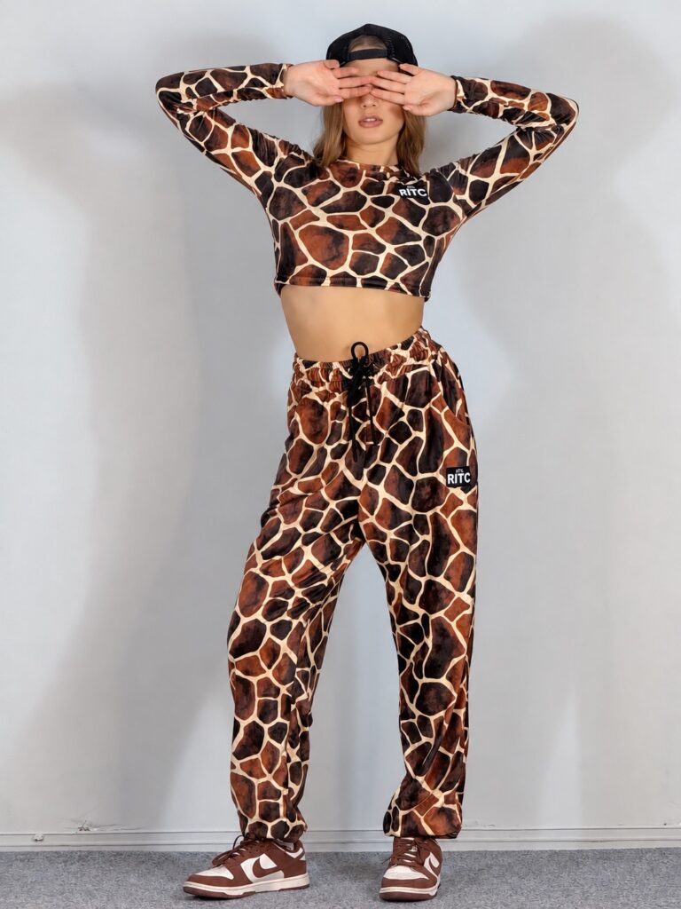 Βελουτέ Σετ Nina Safari Camel Print – δεύτερη όψη