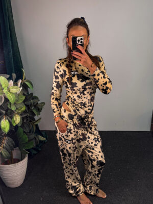 Βελουτέ Σετ Nina Beige Cow Print με Μακρυμάνικο Κορμάκι