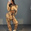 Βελουτέ Σετ Nina Deer Print – κύρια ολόσωμη φωτογραφία