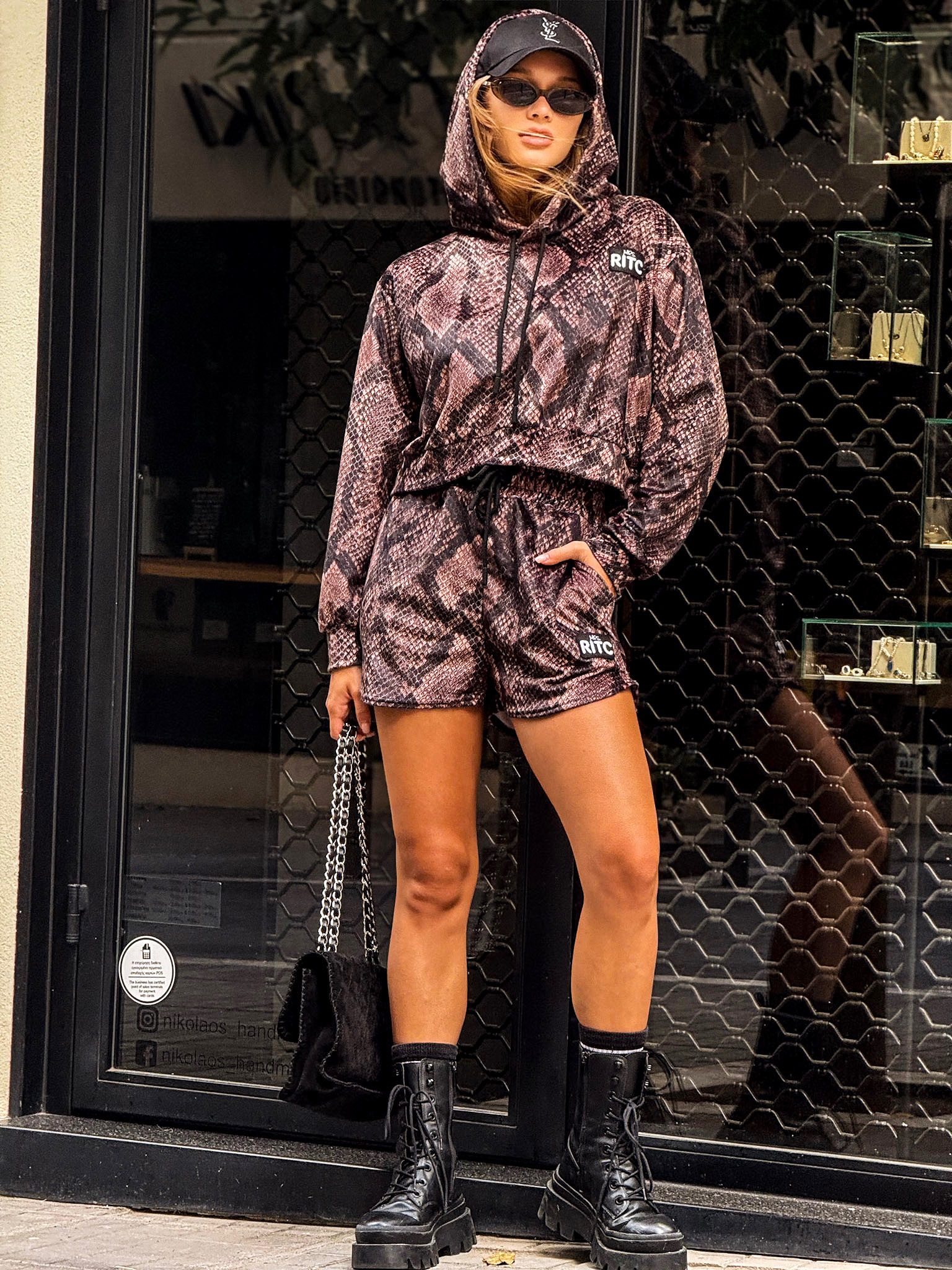 Python J-lo Print